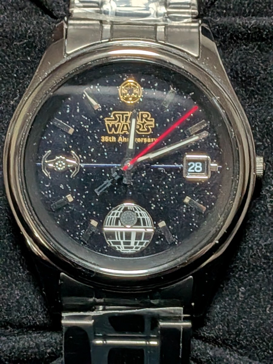 スター・ウォーズ公開35周年記念公式ウォッチ ダース・ベイダー 漆黒の刻 世界限定3500個 ソーラー時計 未使用_画像2