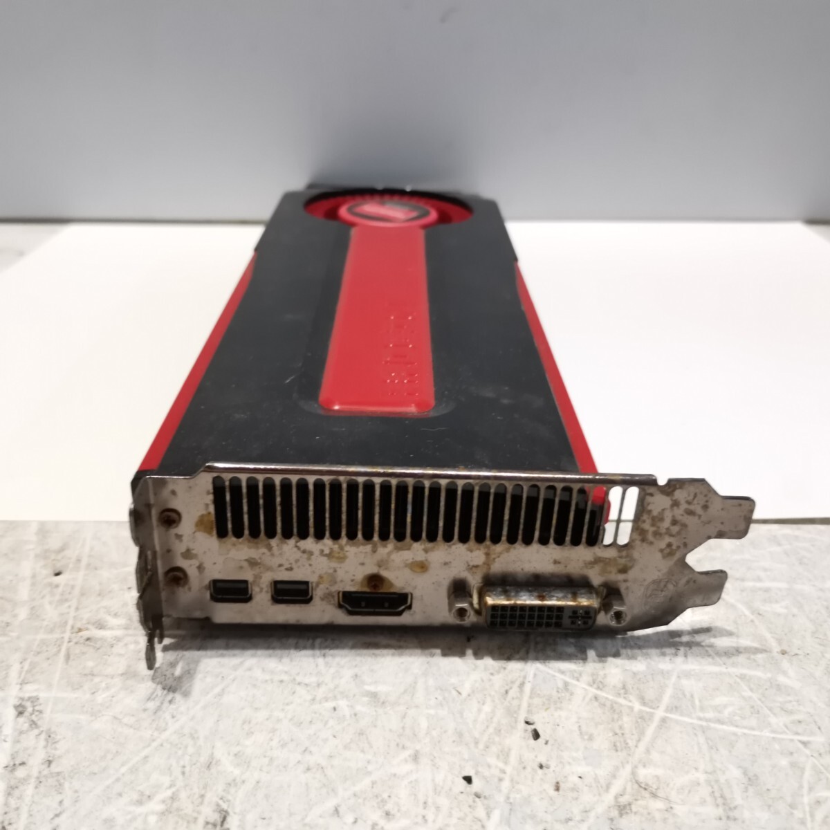 AMD Radeon HD 7950 グラフィックボード ジャンク扱い
