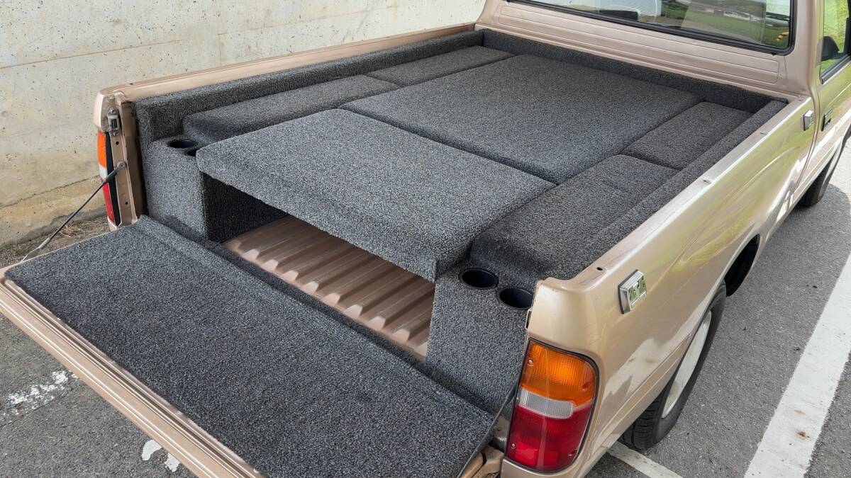 ◆ミニトラック用　ベッドキット　キャンパー家具◆ハイラックス?ダットラ?720?マツダB2200?シェル?車中泊?