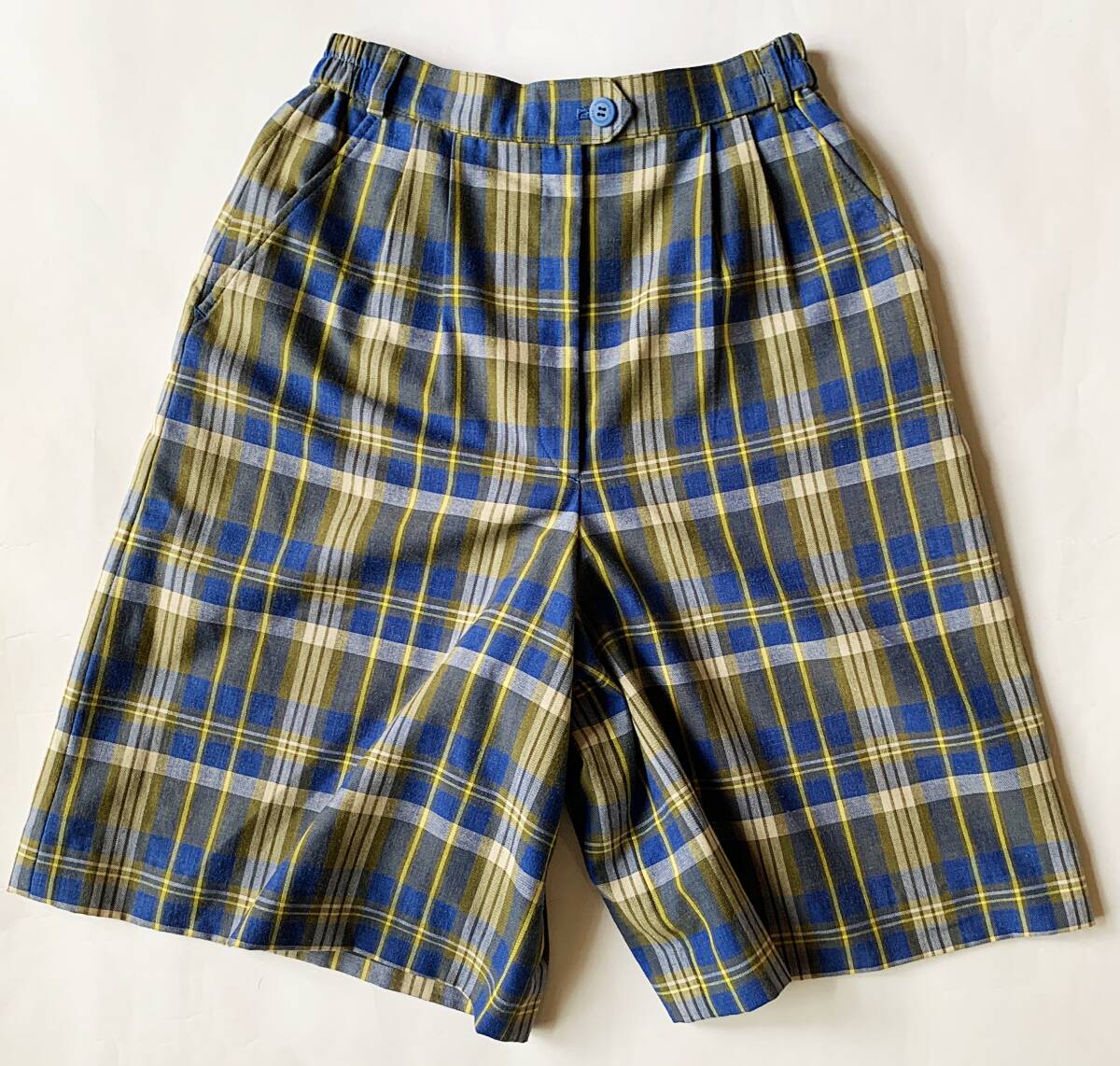 ●マンシングウェア(Munsingwear) レディース セットアップ【半袖ポロシャツ+ハーフパンツ】 Mサイズ ブルー チェック柄 ●ゴルフウェア_画像6