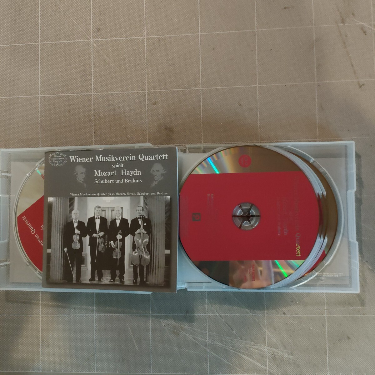 ウィーン・ムジークフェライン弦楽四重奏団／モーツァルト:10曲、ハイドン:4曲、シューベルト:死と乙女。クラリネット五重奏曲（8CD）_画像4