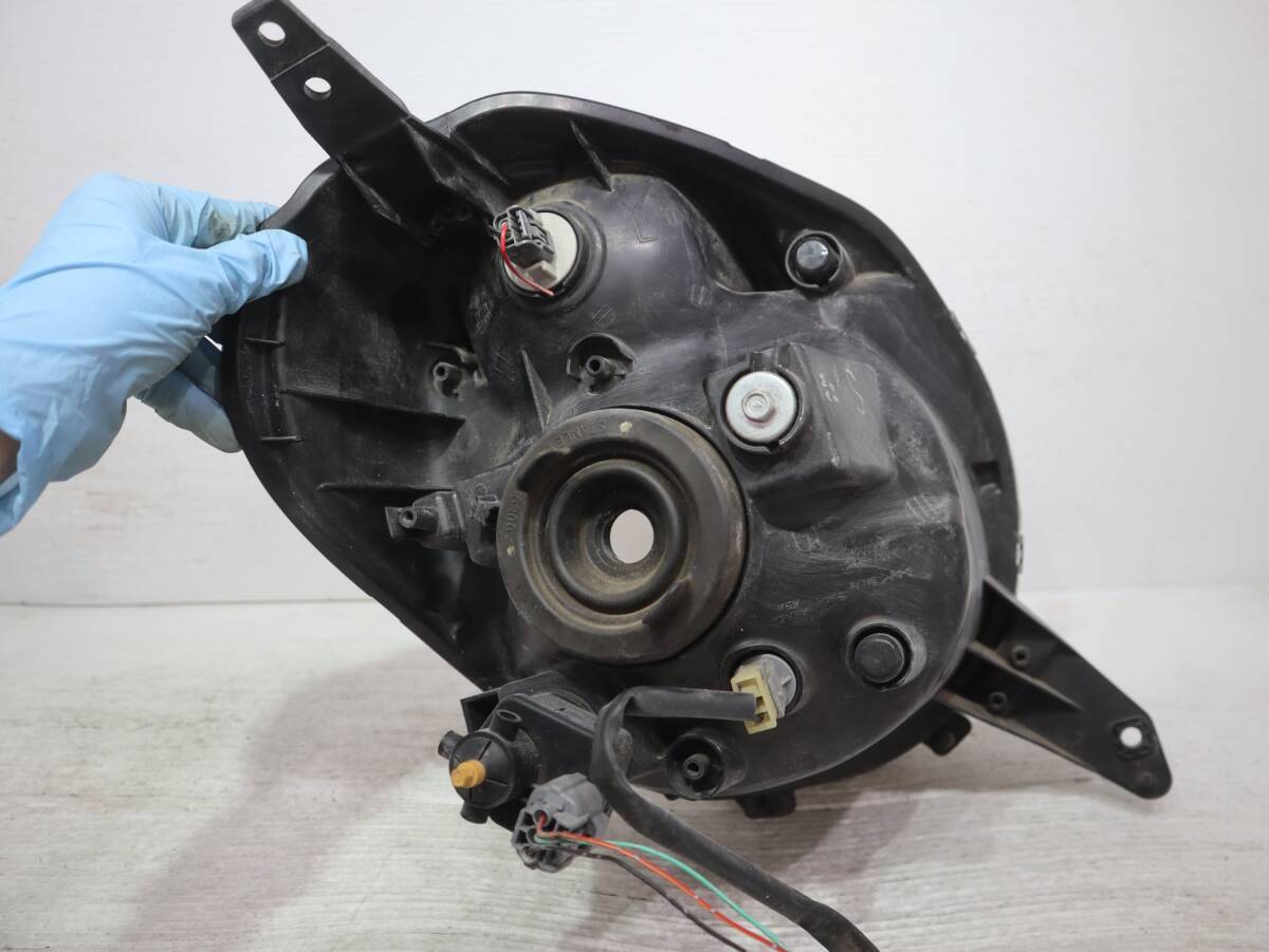 キレイ 破損なし 【コーティング済】 車検〇 レベライザー STANLEY P5540 迅速発送 管理BR84-19 MRワゴン MF22S ヘッドライト 左右_画像7