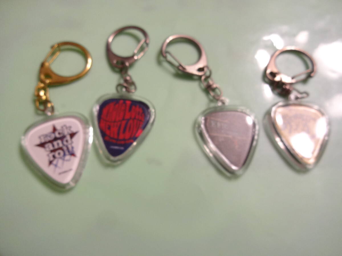 B'z LIVE-GYM キーホルダー?。搐摹?019 WHOLE LOTTA NEW LOVE　hinotori ピックキーホルダー 2017-2018 epic