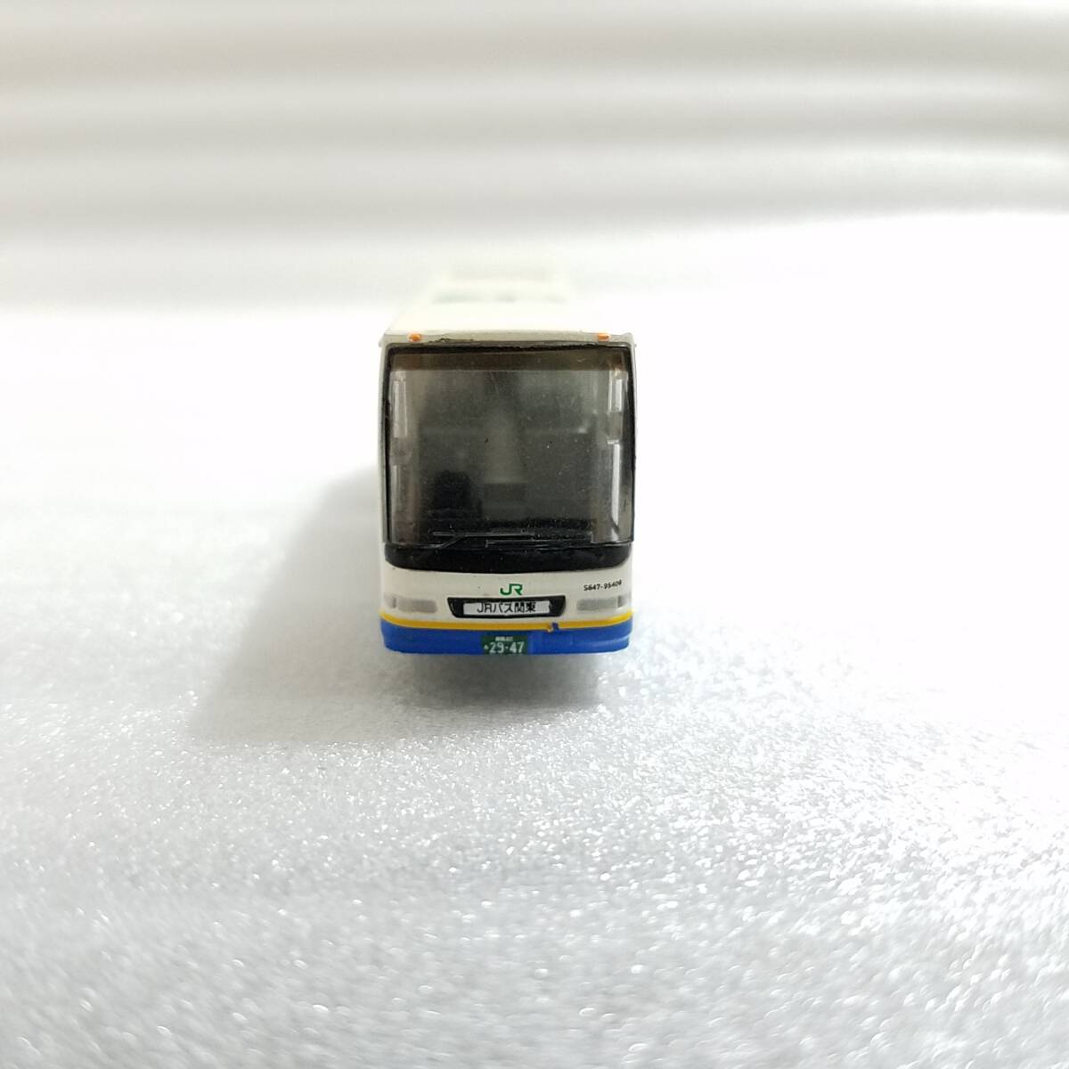 送料290円~新品同様品トミーテック1/150(Nゲージ)ザ・バスコレクション第10弾 日野セレガGDスーパーハイデッカー ジェイアールJRバス関東_画像3