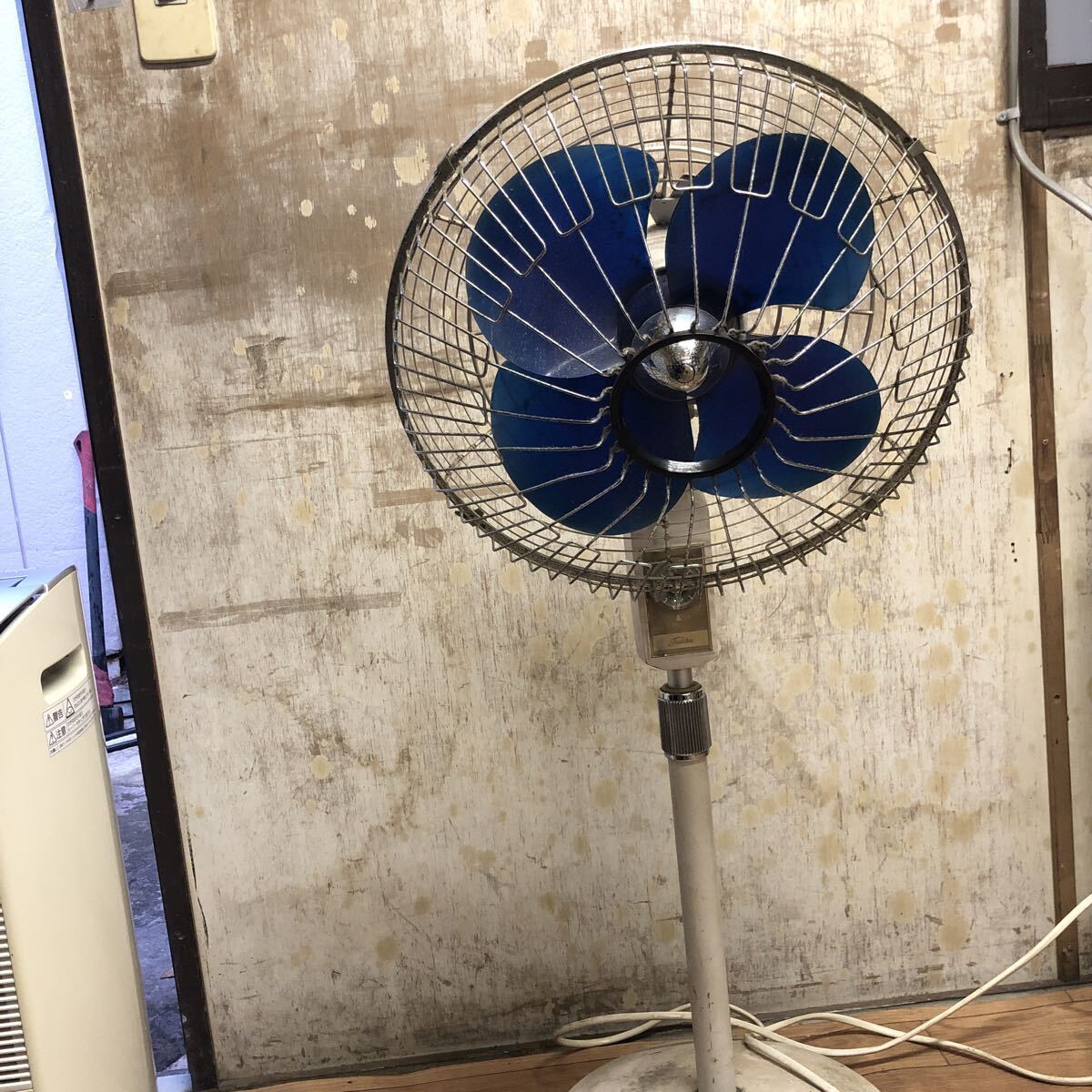 動作品 当時物 TOSHIBA 東芝 HU形 大型 扇風機 4枚羽 30cm リビングファン グリーン系 昭和 レトロ