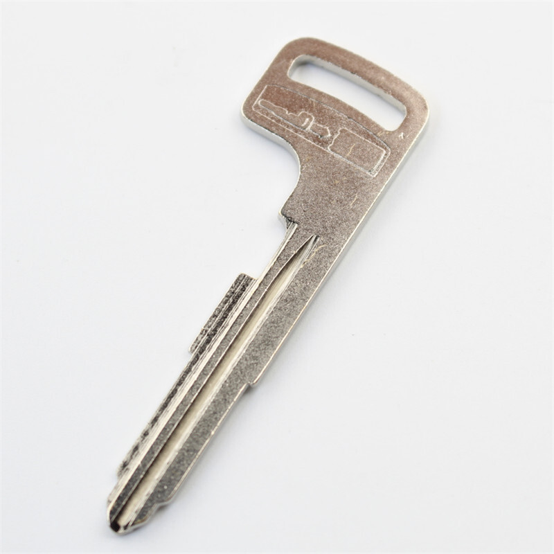 ■三菱 スマートキー用 ブランクキー 鍵 メカニカルキー エマージェンシーキー ☆パジェロ/アウトランダー/ランサー/RVR/エクリプス/等に