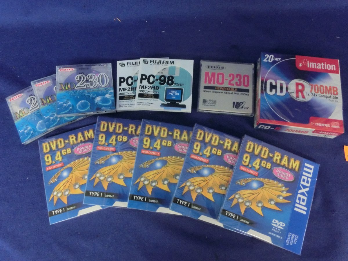 ★４９―０２１★記録メディアなど　未使用 超大量まとめて/FD MOディスク フロッピーディスク BD CD-R PC-98 5インチ DVD-RAM [140]