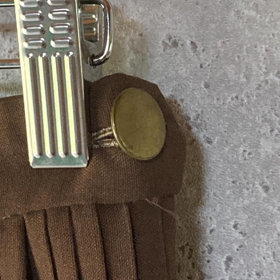 プリーツスカート（one）刺繍＊サイドファスナー＊膝丈＊フェミニン＊ブラウン_画像9