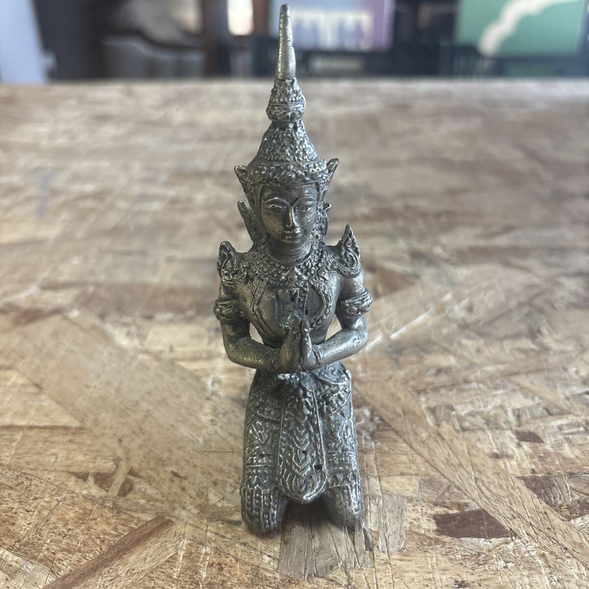 ○d111 置物 仏像 タイ 仏教美術 金属製 アンティーク_画像1
