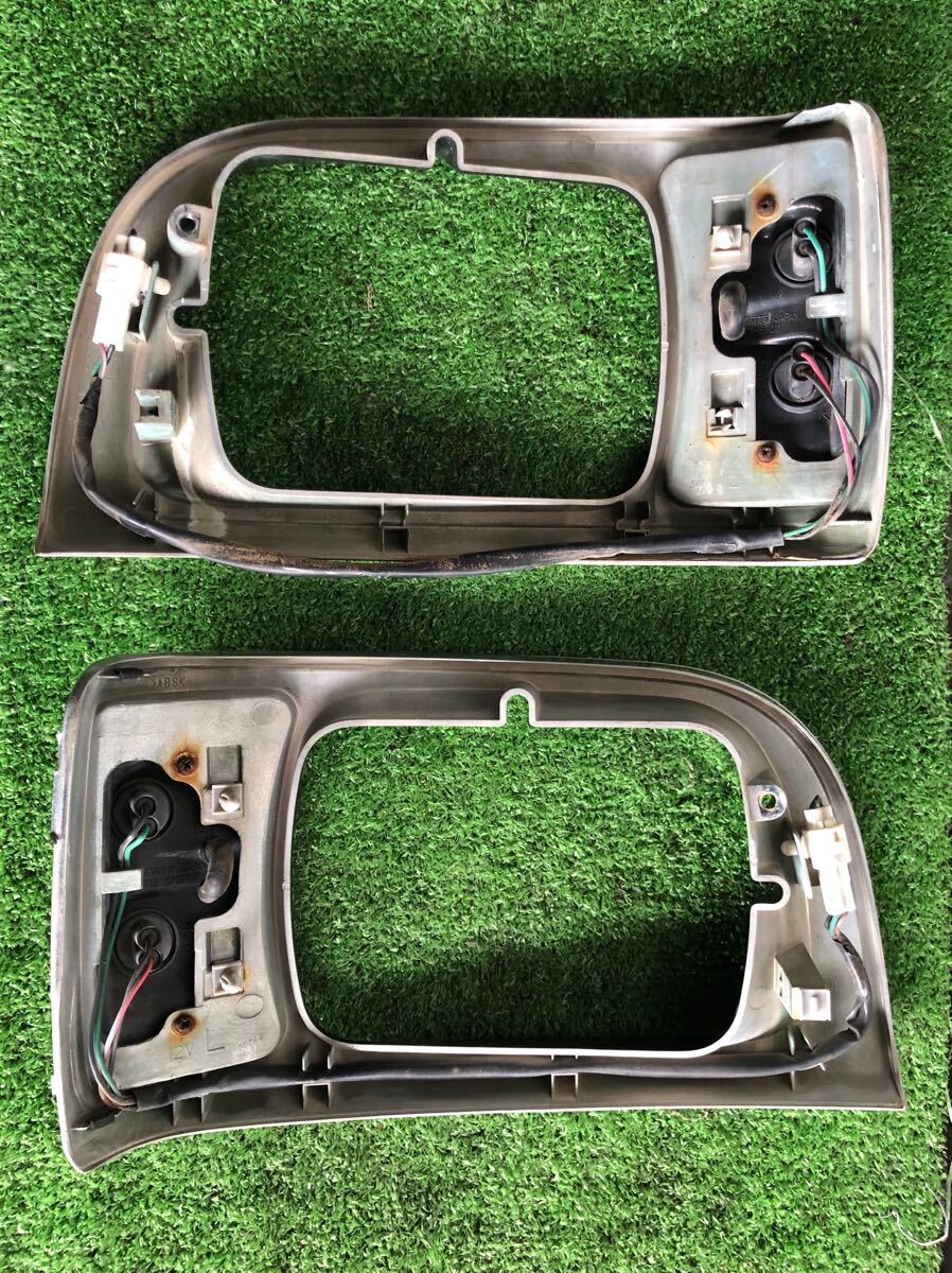  Minicab U41T указатель поворота lai отделка металлизированный левый и правый в комплекте линзы незначительный трещина, царапина и т.п. есть металлизированный облупленное место, нижняя часть выцветание есть Mitsubishi 