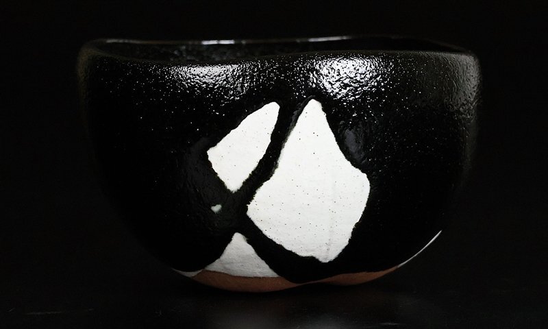 【 川瀬忍 】秀逸作 黒茶碗 共箱 保証 16674