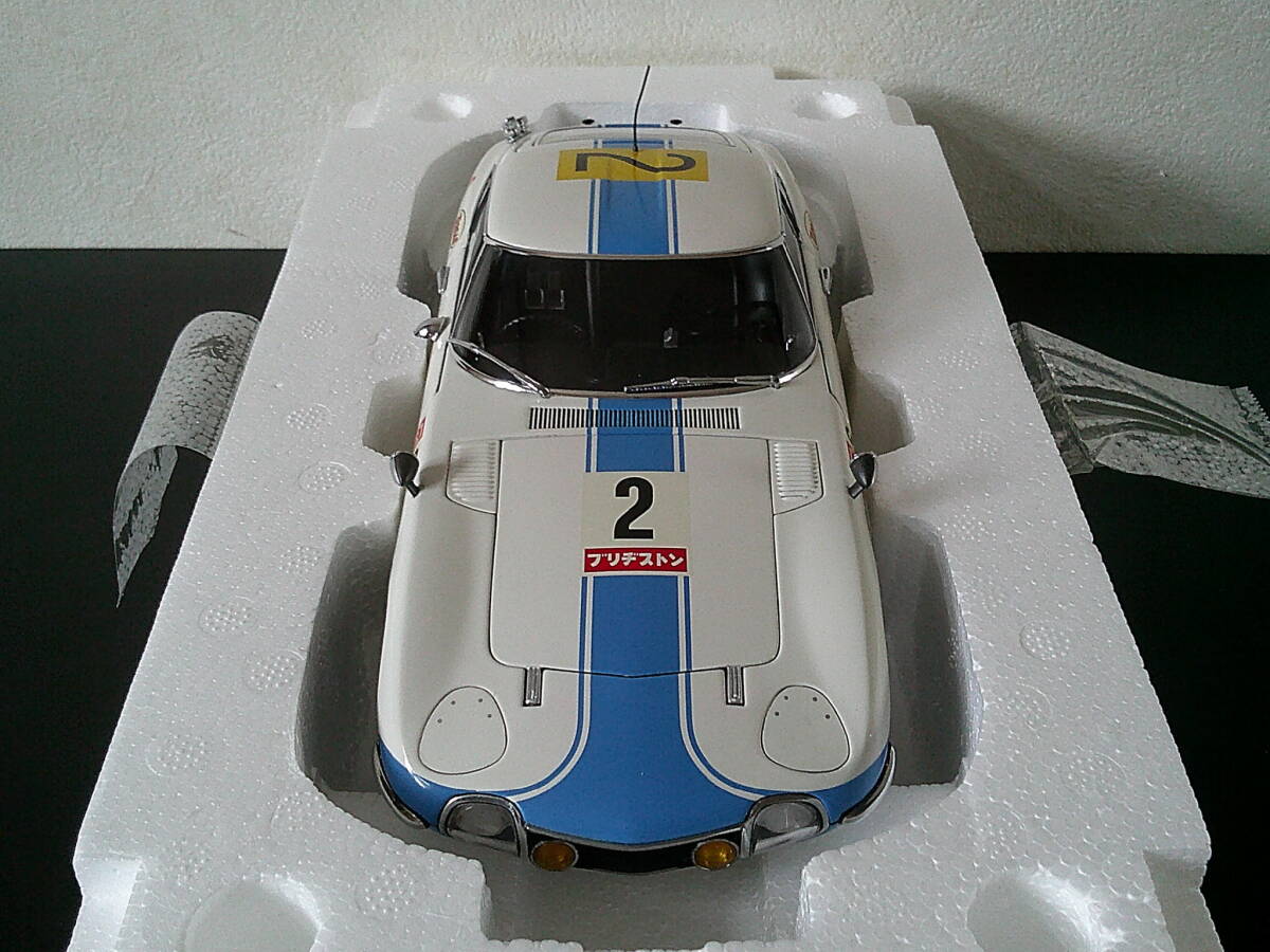 AUTOart 1/18 86716 TOYOTA 2000GT 24 HRS FUJI 1967 #2 トヨタ2000GT 富士24時間耐久 ゼッケン2 オートアート ダイキャスト制 未展示品