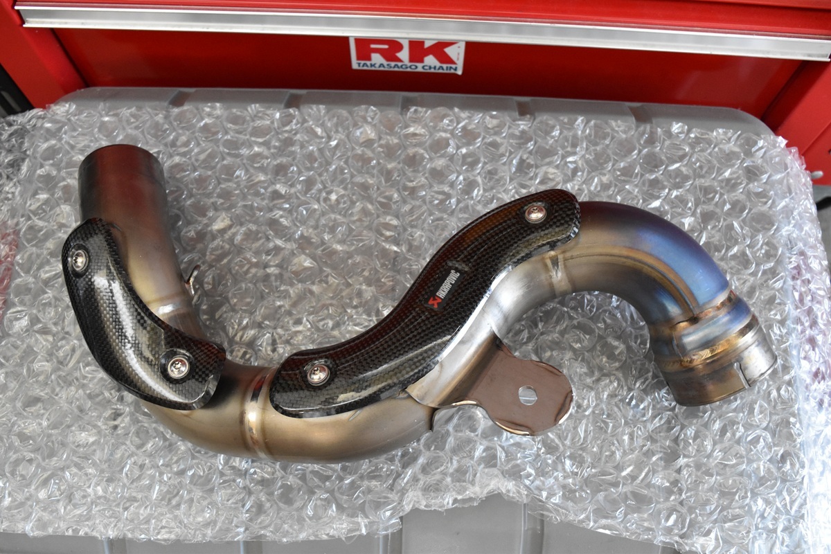 AKRAPOVIC アクラポビッチ リンクパイプ チタン ハイマウント BMW　R NINE T　14～_画像2