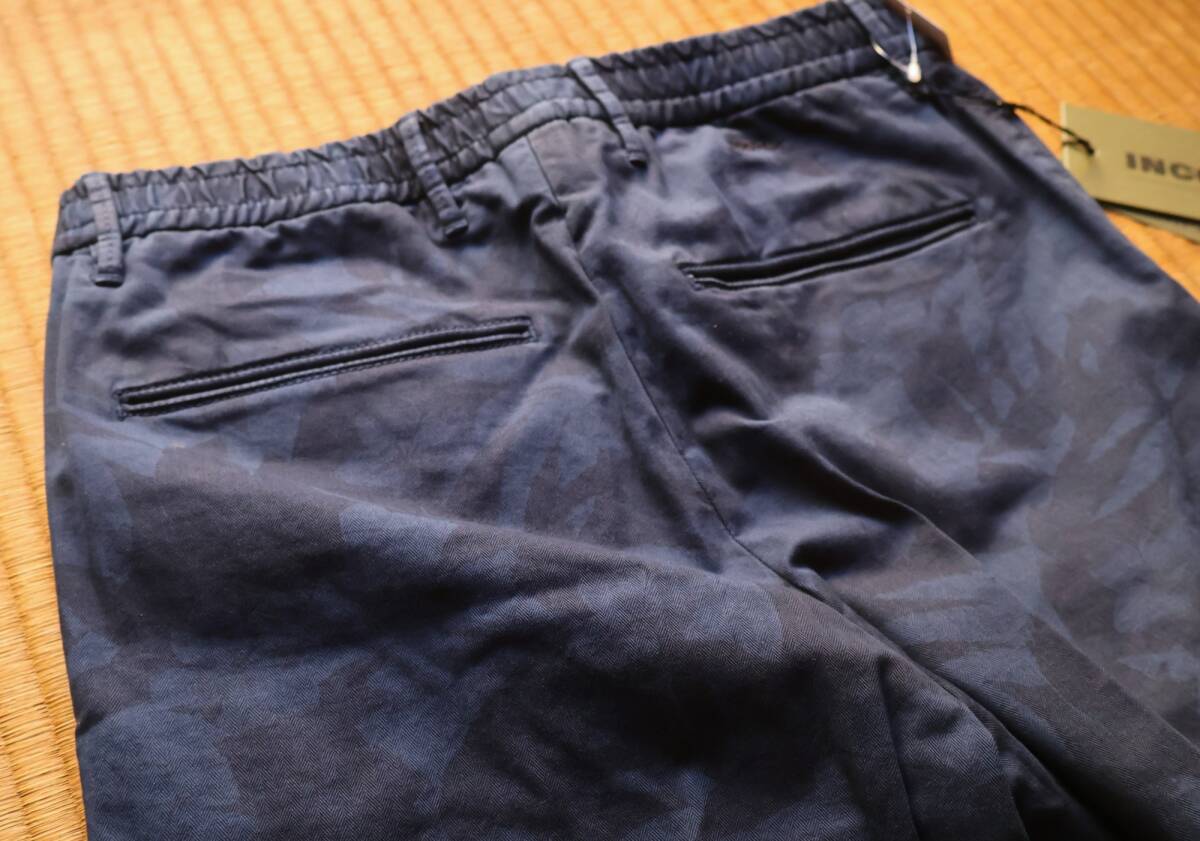 未使用・未調整 INCOTEX SLACKS 価格55,000円 SLIM FIT ストレッチコットン ヘリンボーン ボタニカルプリント シャーリングパンツ _画像3