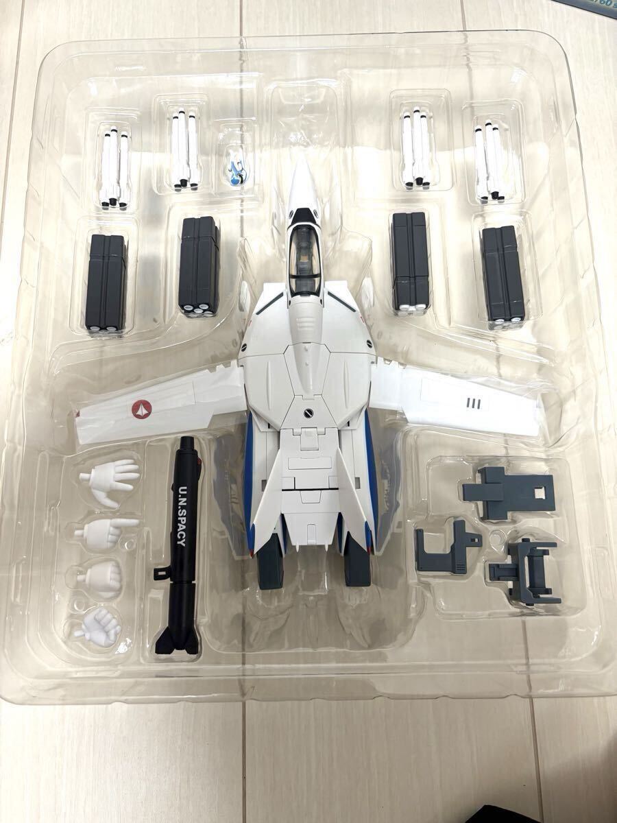 超時空要塞マクロス　YAMATO 1/60 完全変形VF-1A バルキリー TV版　マクシミリアンジーナス機