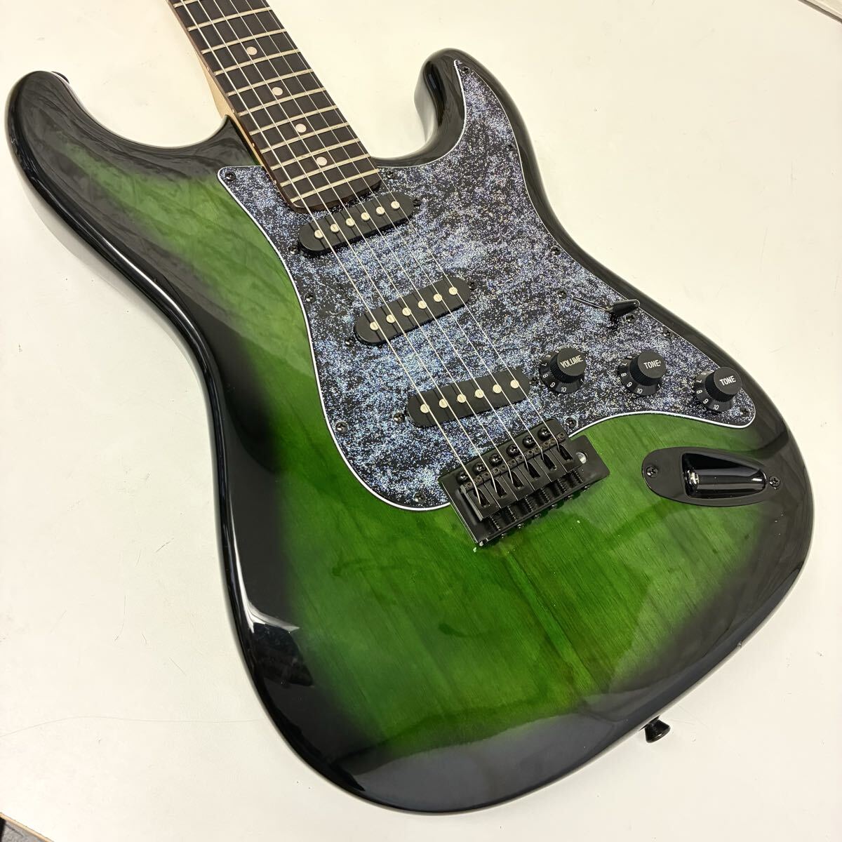 SELDER エレキギター　ケース付き 楽天市場】エレキギター SELDER ST-16 ソフトケース・シールド