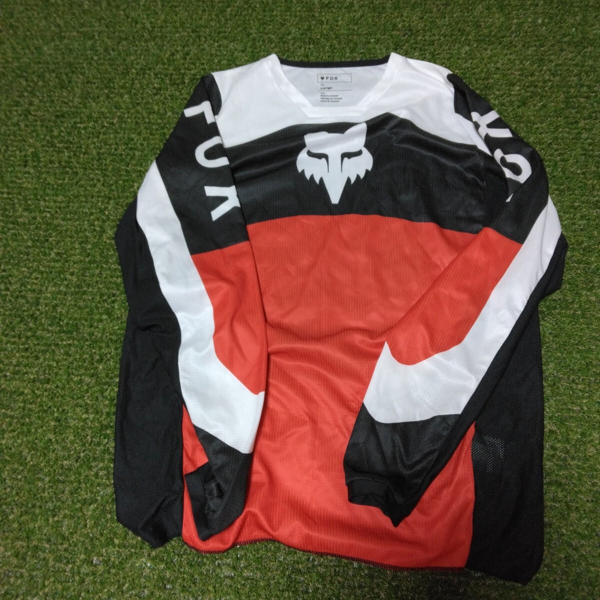 FOXRACING 180ニトロ パンツサイズ30試着のみ FOXRACING 180ジャージサイズL 試着のみ     FOXRACING グローブ(2組) 使用済み_画像1