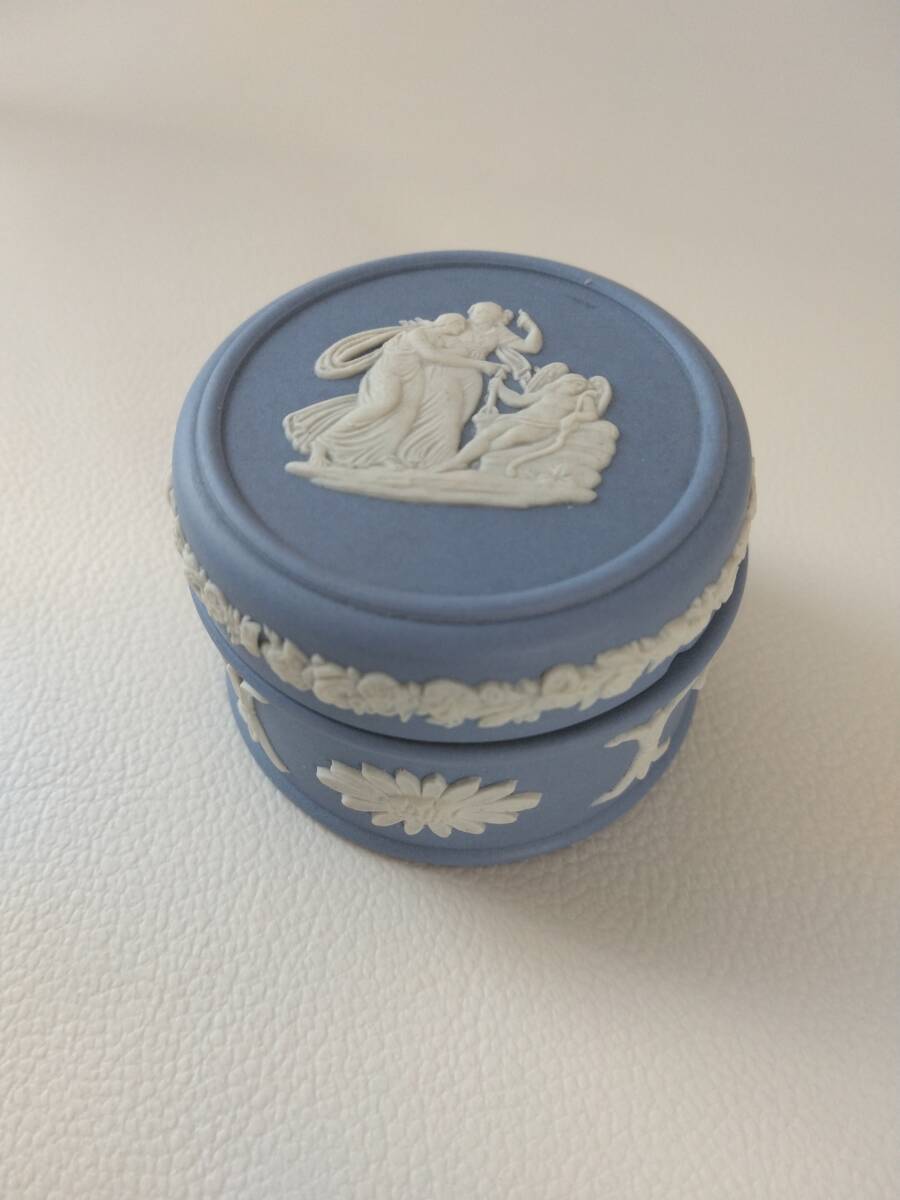 ウエッジウッド　ジャスパー　蓋物茶入れ香入れ小物入れ　茶道具香道具小さなカケあり_画像1