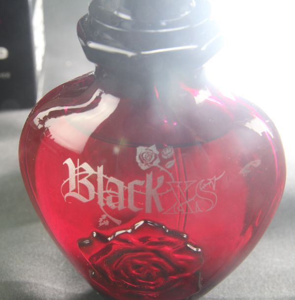 paco rabanne パコラバンヌ BlackXS ブラックエクセス 30ml 未使用?中身ほぼ残ってます。現状にて_画像2