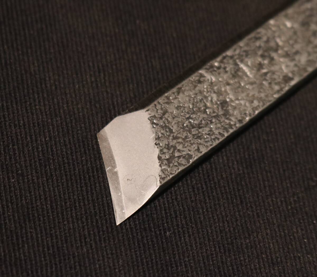 15mm 一丁白柿小刀 ナス印~罫書き、墨入れに~ 本職用 大工道具 シラガキ_画像2