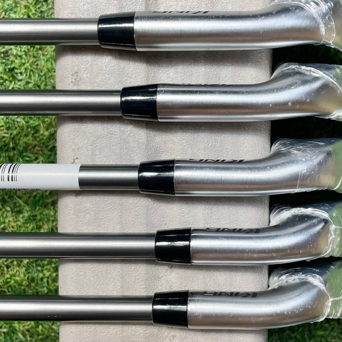 【新品！保証書付き！】COBRA KING LTDx ONE LENGTH コブラ キング ワンレングス アイアンセット メンズ 5本 S 右 Speeder NX