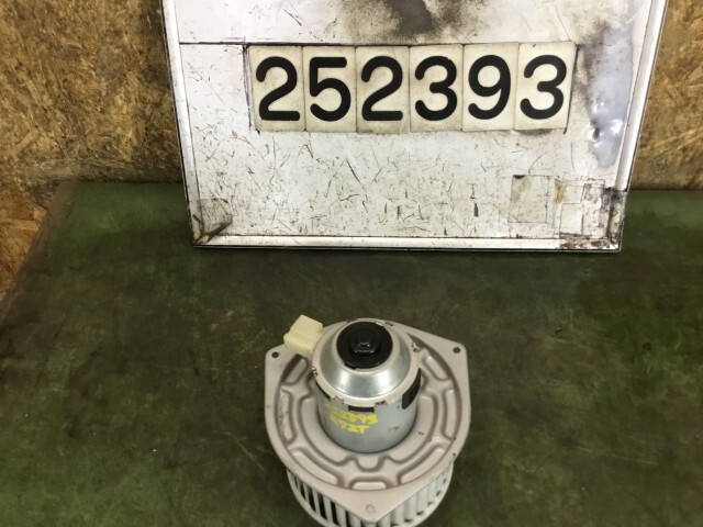 【個人宅発送可】クリッパー GBD-U72T ヒーターブロアモーター SD 三方開 4WD W74 27220-6A0A1_画像1