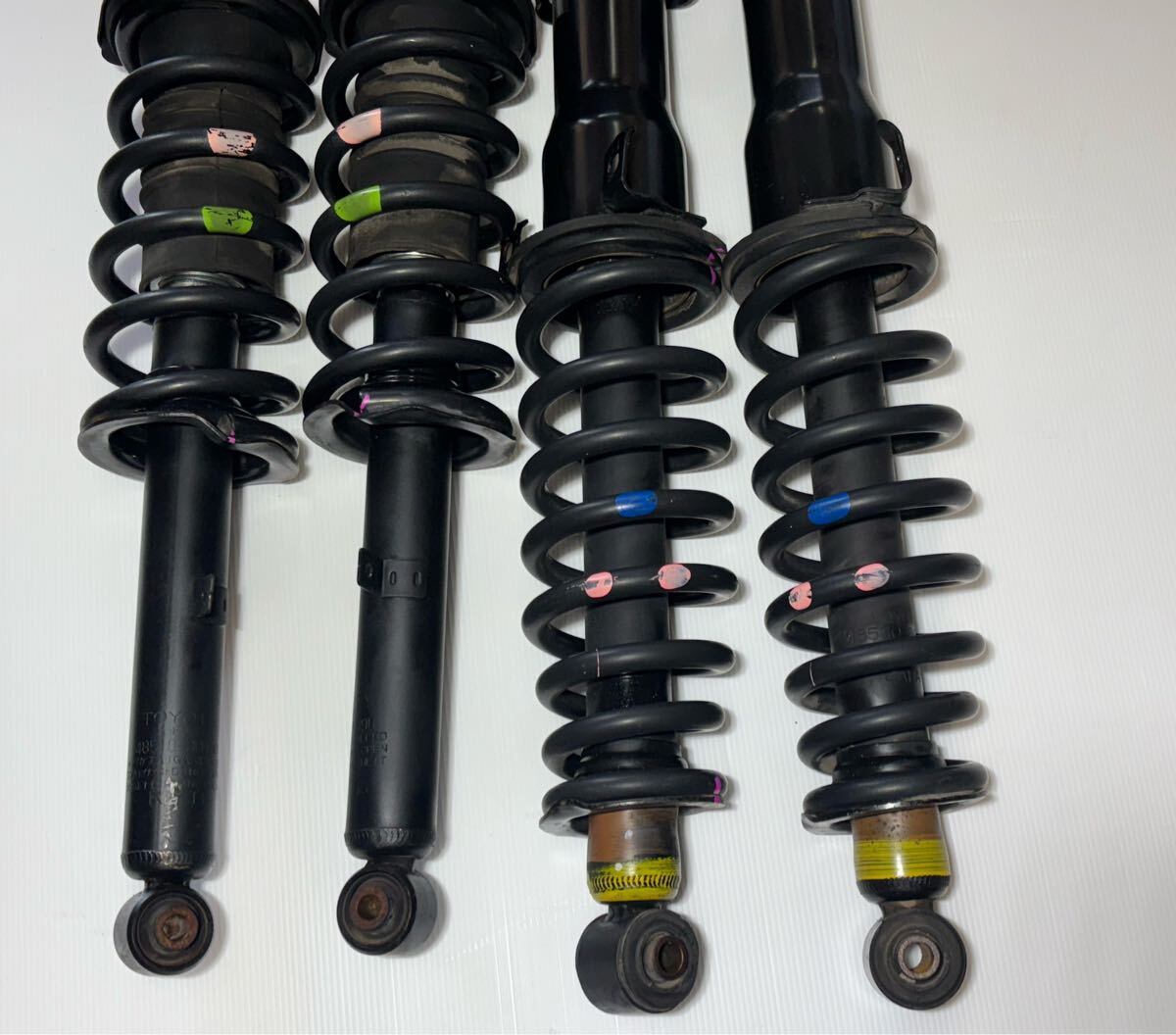 Crown оригинальный подвеска JZS171W Estate GH-JZS171W 17 оригинальная подвеска амортизатор Toyota амортизатор