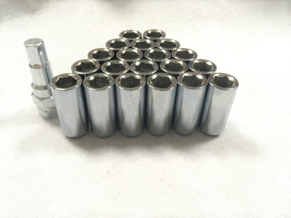 送料無料 M12×P1.25 銀 20個 シルバー 盗難防止 内６角ロングナット スチールナット ラグ ホイールナット スチール製 スズキ 日産 スバル_画像1