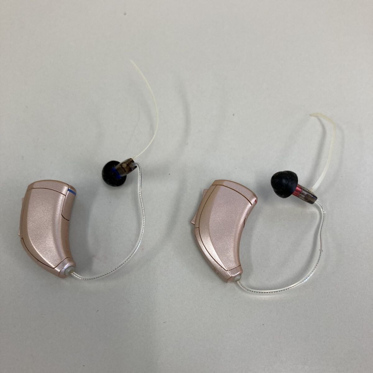 E315-CH19-877 ◎ Starkey スターキー 耳かけ型補(bǔ)聴器 Xシリーズ耳かけ型 3 series 20 両耳 箱付き 補(bǔ)聴器 TE