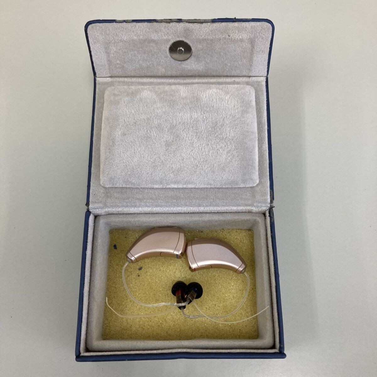 E315-CH19-877 ◎ Starkey スターキー 耳かけ型補(bǔ)聴器 Xシリーズ耳かけ型 3 series 20 両耳 箱付き 補(bǔ)聴器 TE