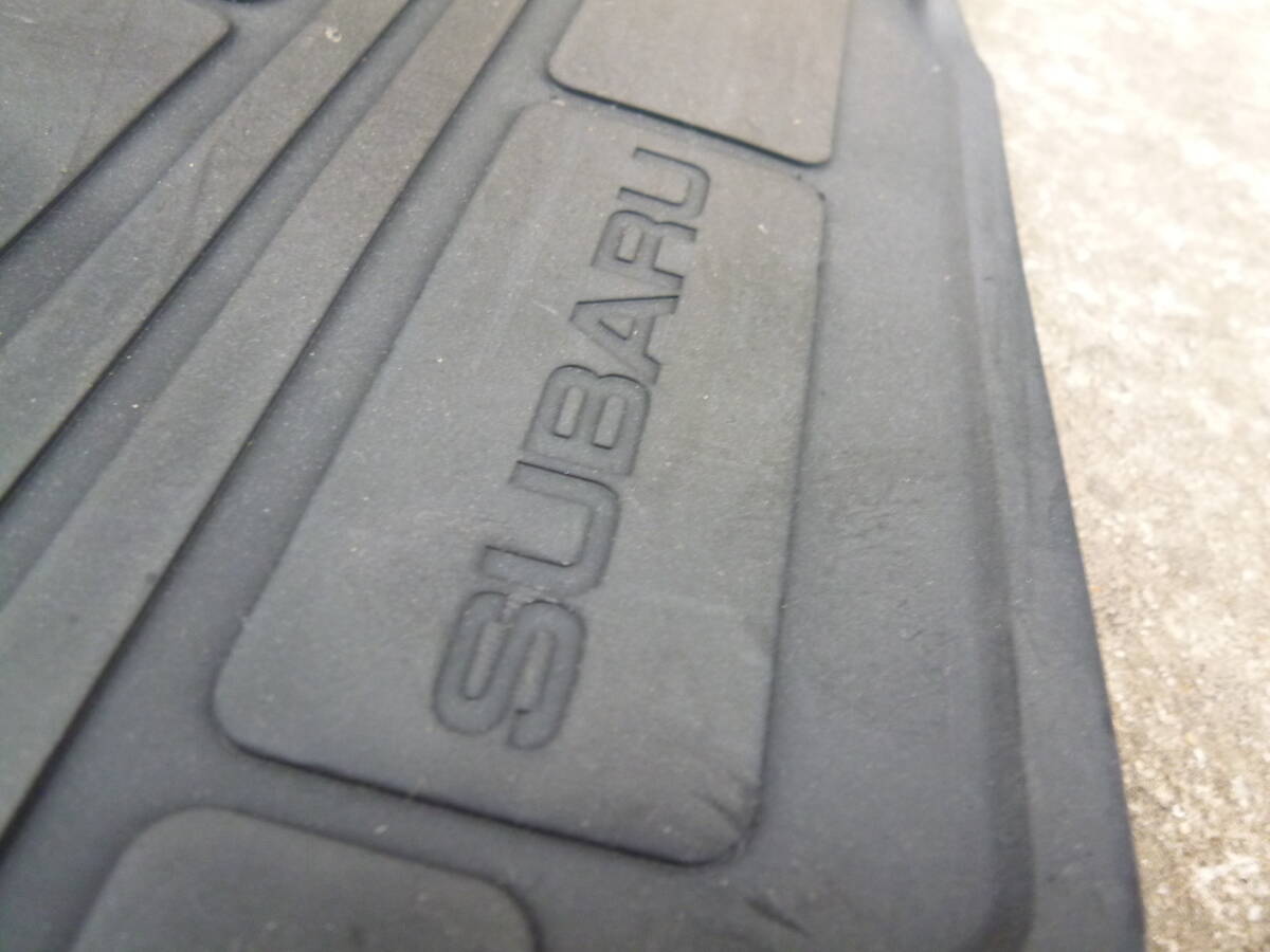 未使用品　スバル　サンバートラック　純正ゴムマット　左右　S500P/510P　ハイゼットにも　取説付き
