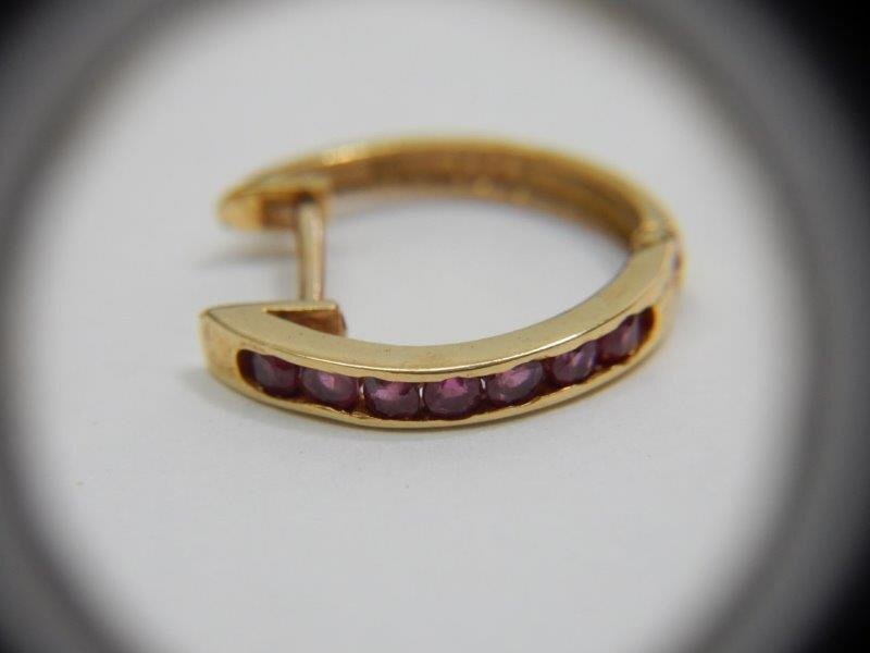 K18 1.3ｇ ルビー？ ピアス 片方 レタ-パックライト可 0929X14G_画像3