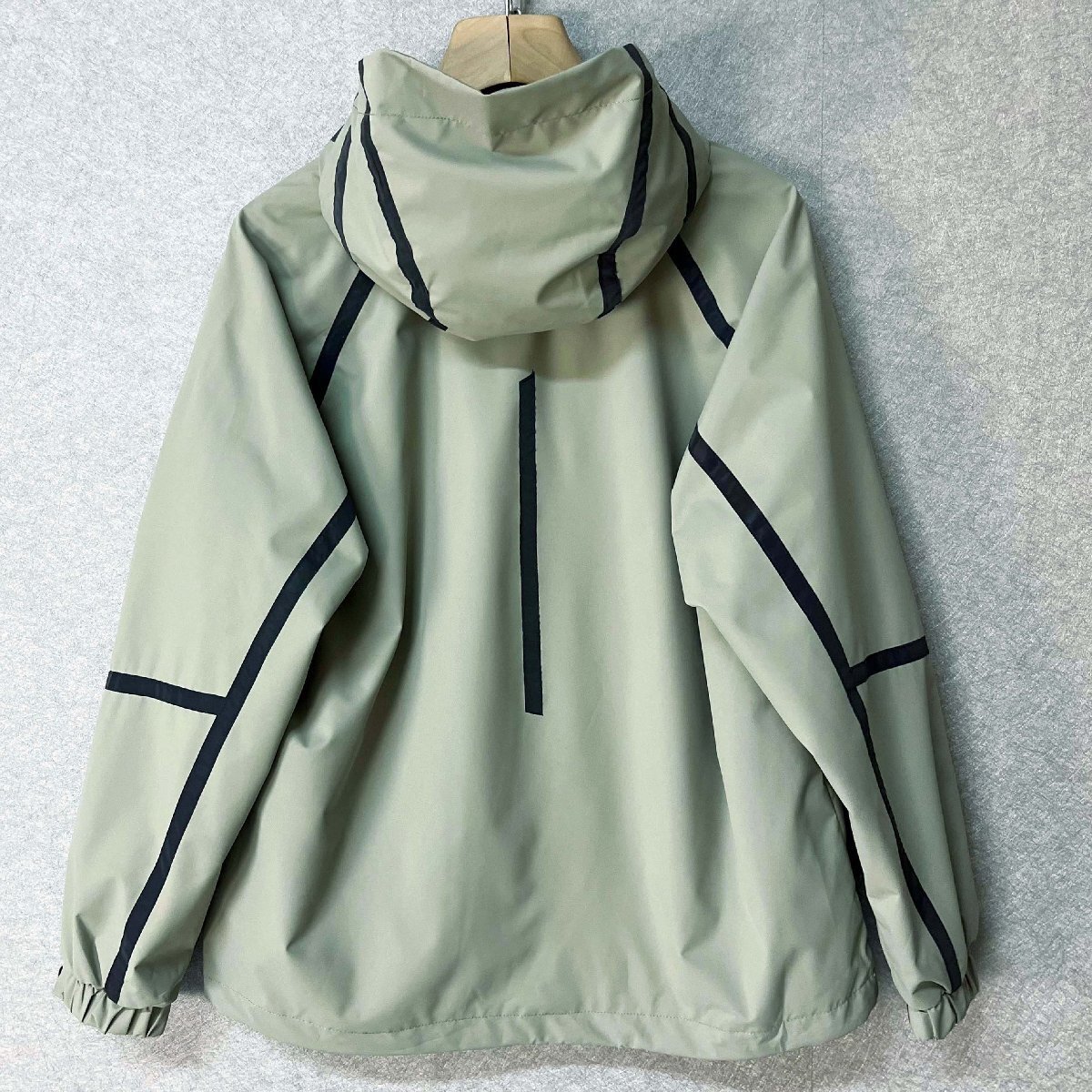 人気?ジャケット 定価6萬◆Emmauela?イタリア?ミラノ発◆ソフト 防風(fēng) ゆったり マウンテンパーカー アウトドア スポーツウェア 日常 L