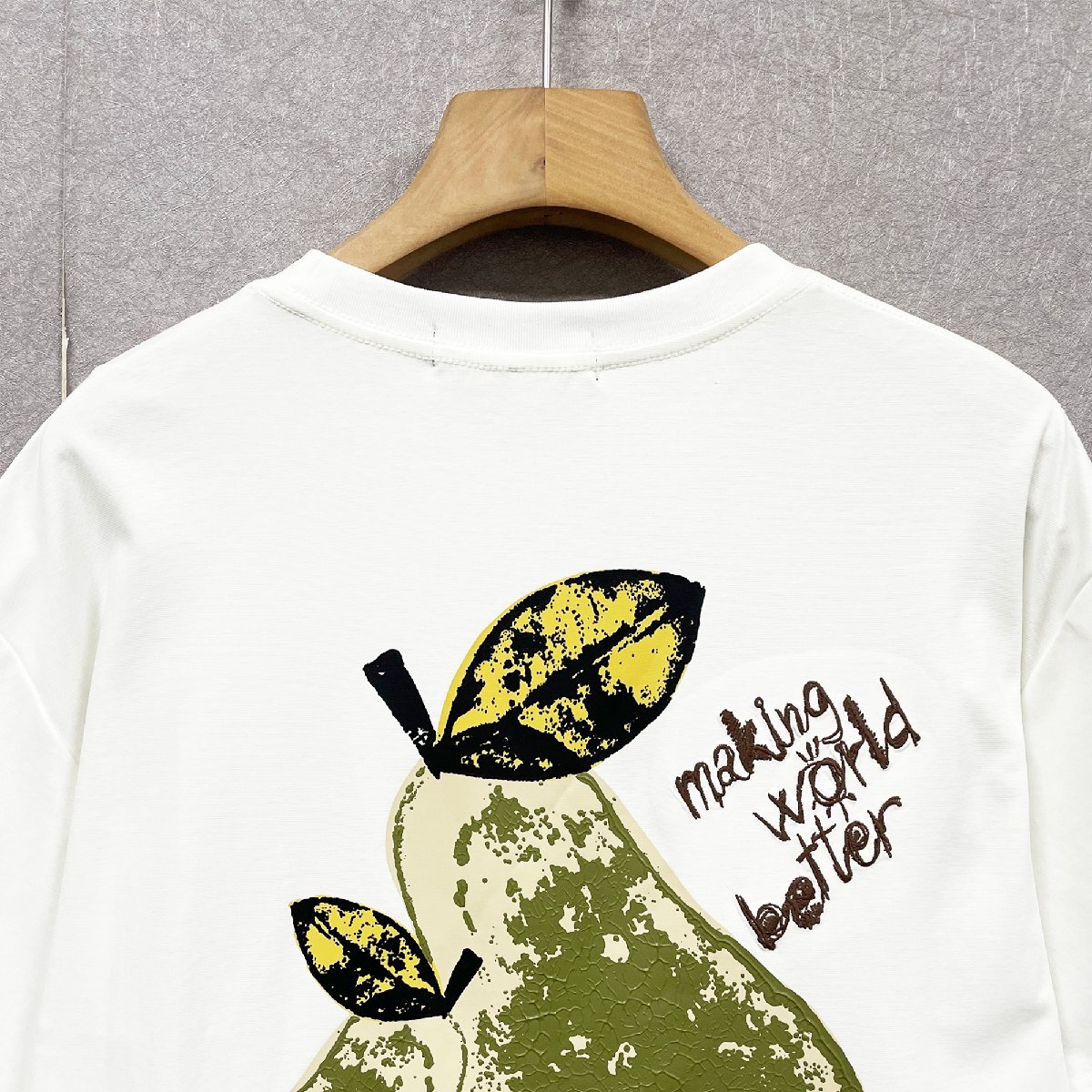 人気?半袖Tシャツ 定価2萬(wàn)◆Emmauela?イタリア?ミラノ発◆綿混 ソフト 吸汗 通気 洋ナシ柄 刺繍 シンプル トップス メンズ 春夏 M/46サ