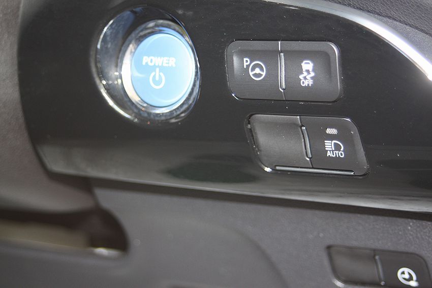 H31 トヨタ プリウスPHV 特別仕様車 Ａユーティリティープラス 純正１１インチナビ/バックモニタ/地デジ/ETC2.0/ドラレコ/車検付き!!_画像7