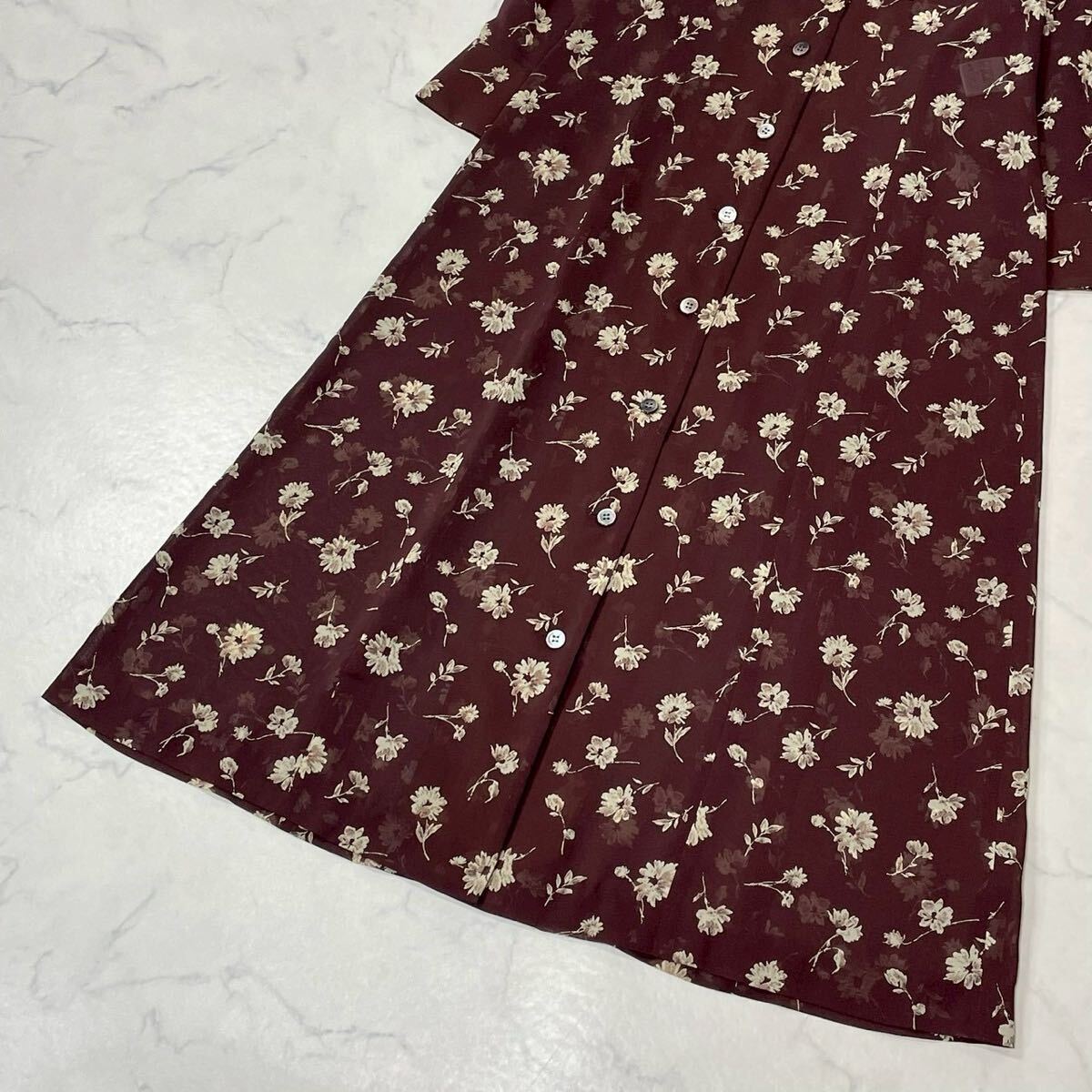 美品 Aquascutum アクアスキュータム 日本製 切替 花柄 ボタン 肩パット 開襟 透け感 長袖 ロング ワンピース ブラウン ベージュ_画像3