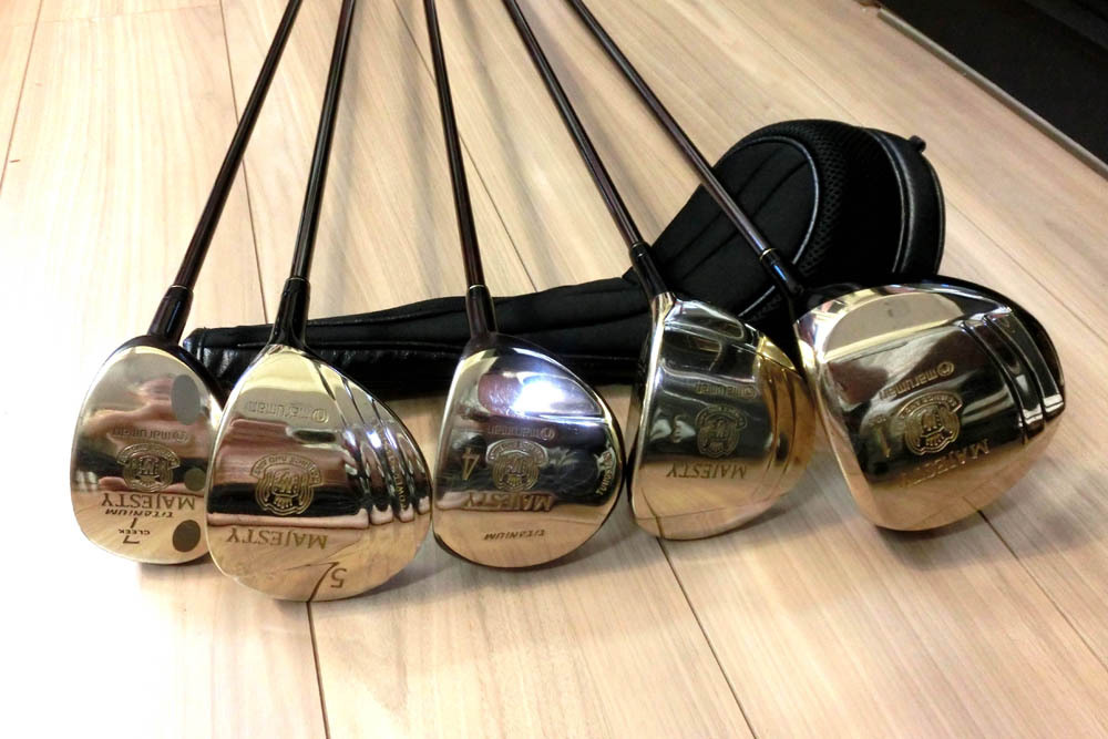 ★最高級マジェスティゴルフ?フルセット★ウッド5本★アイアン9本（おまけ付きAW51°度＋AW48°）パター1本?送料無料?美品