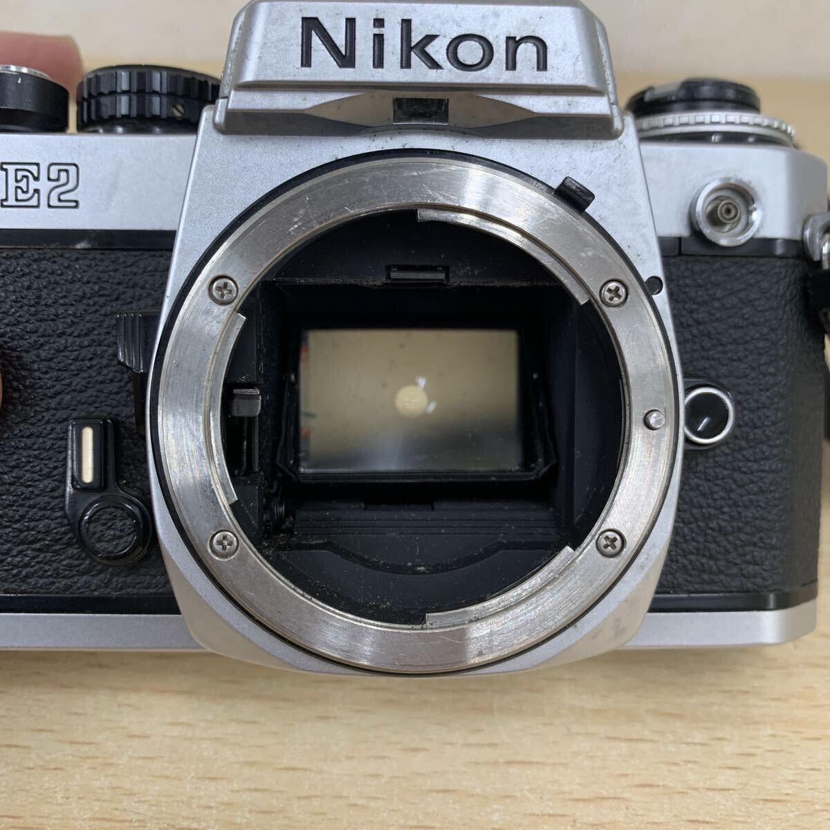 Nikon ニコン フィルムカメラ ボディのみ FE2 2068180番 一眼レフ マニュアルフォーカス ブラック シルバー  Aランク 完動品✨ Nikon FE2 ボディのみ 1ヶ月保証付き フィルムカメラ