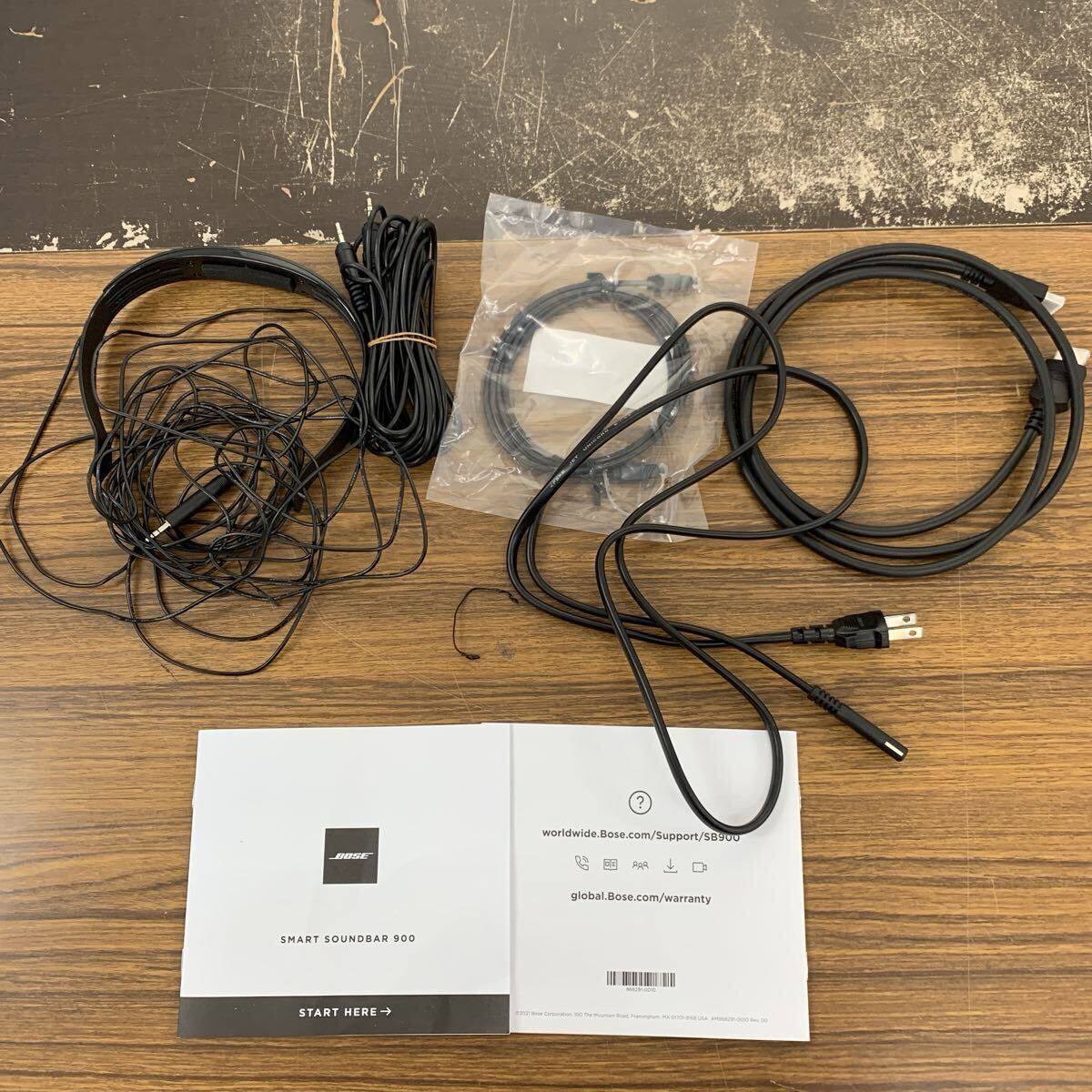 美品 BOSE SMART SOUNDBAR 900 スマートサウンドバー 900 アークティックホワイト スピーカー?オーディオ機(jī)器