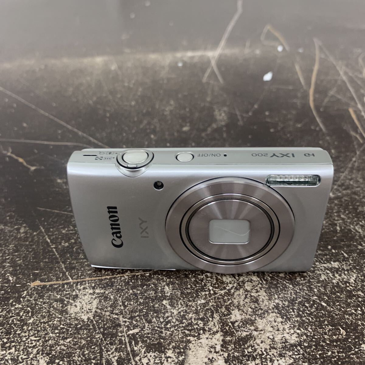 美品 Canon IXY 200 コンパクトデジタルカメラ デジタルカメラ シルバー キャノン