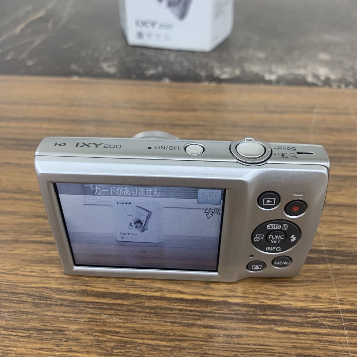美品 Canon IXY 200 コンパクトデジタルカメラ デジタルカメラ シルバー キャノン