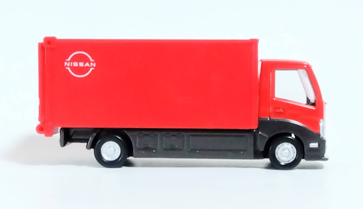 廃盤トミカプレミアム【NISSAN トランスポーター】レッド★未使用★まとめて同梱可能♪ _画像5
