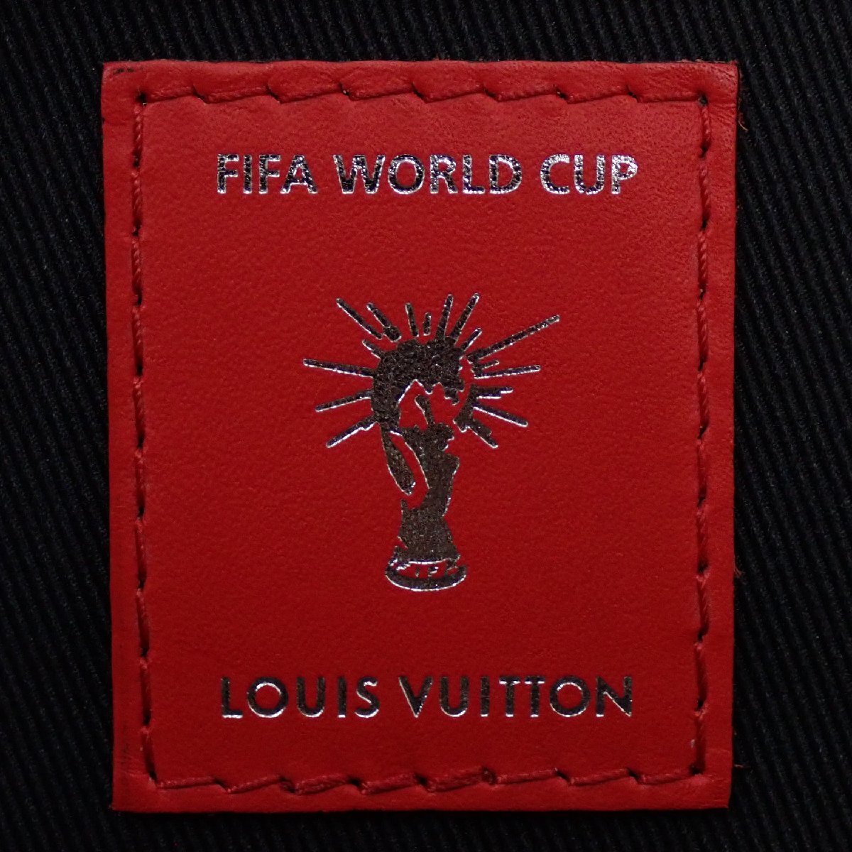 ★未使用 ルイヴィトン エピ ポシェット ジュールGM クラッチバッグ M63232/FIFAワールドカップ ロシアコレクション/外箱付き&1843300151_画像5