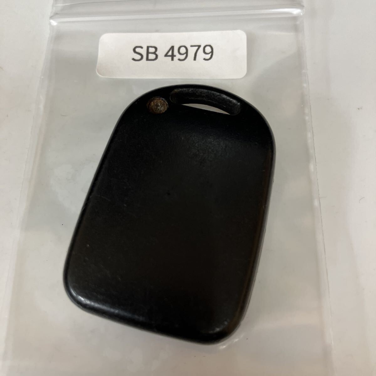 SB4979 スバル 純正キーレス プレオ EN07 赤外線式 ヴィヴィオ サンバー KK3 KK4 RA1 RA2 TV1 TW1等　1ボタン