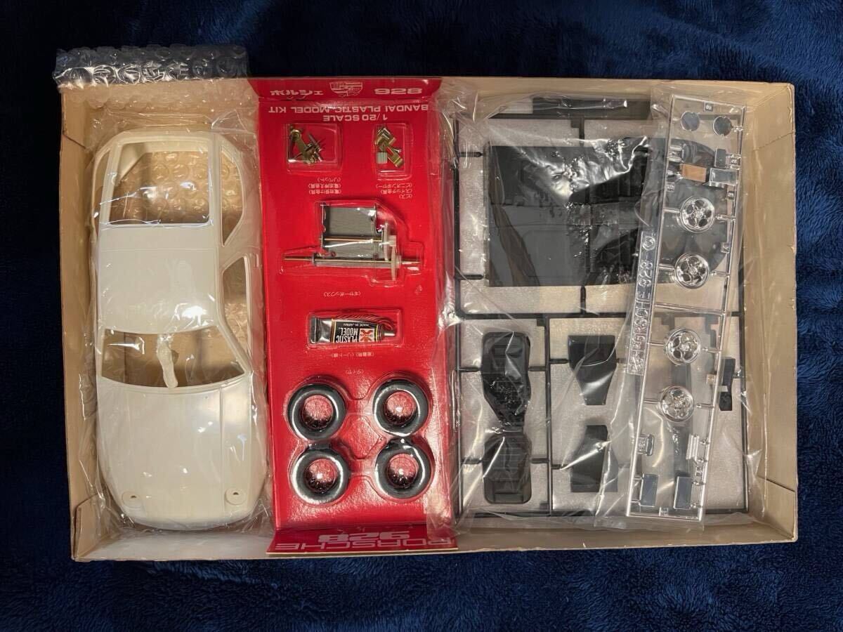 旧バンダイ　ポルシェ９２８　１／２０　未組み立て_画像2