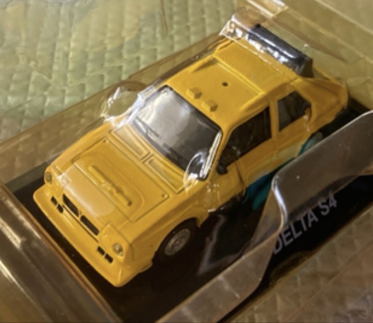 宮3Y★CM's ラリーカーコレクション 1/64★ ランチア デルタ S4 LANCIA DELTA S4★イエロー 黄色★宮沢模型限定スペシャルカラー★WRC_画像2