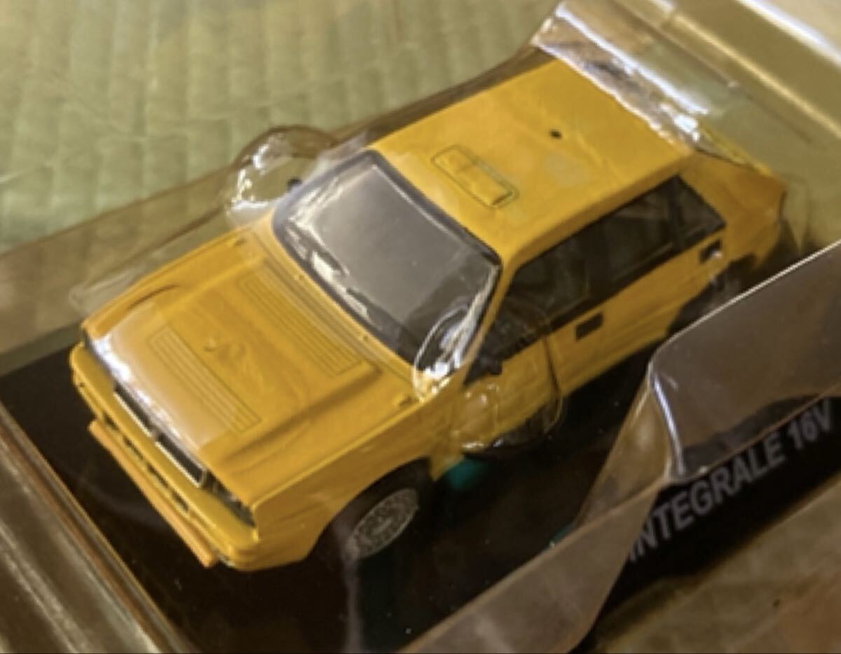 宮4Y★CM's ラリーカーコレクション 1/64★ランチア デルタ HF インテグラーレ 16V LANCIA DELTA INTEGRALE★ベンチ小★スペシャルカラー_画像2