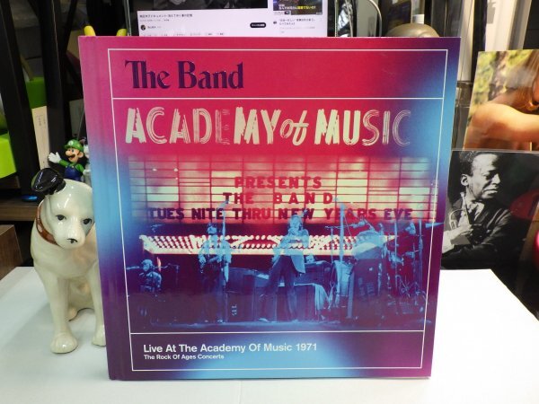 ●5｜新品同様Like NEW!★4CD+DVD, 1877000, 48ページ?ハードブック付屬★THE BAND ザ?バンド - LIVE AT THE ACADEMY OF MUSIC 1971