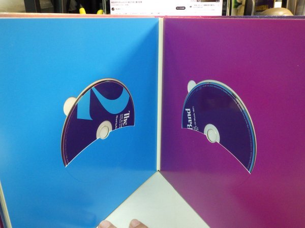 ●5｜新品同様Like NEW!★4CD+DVD, 1877000, 48ページ?ハードブック付屬★THE BAND ザ?バンド - LIVE AT THE ACADEMY OF MUSIC 1971