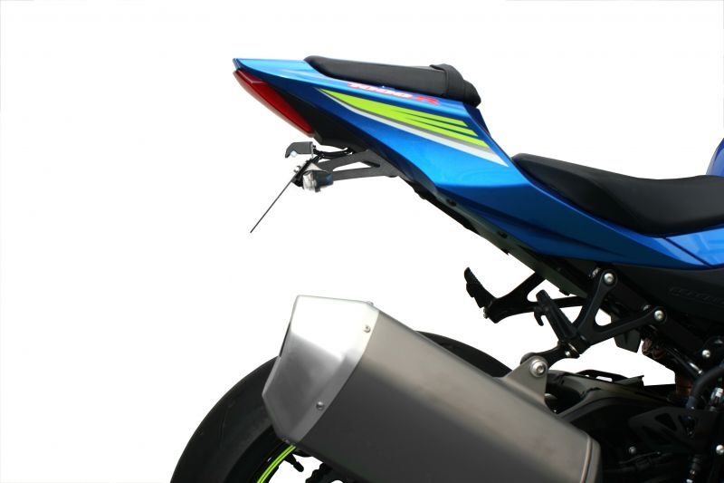 送料無料 美品 ACTIVE アクティブ フェンダーレスキット LEDナンバー灯＆リフレクター付 GSX-R1000 GSX-R1000R（2017～2022対応）_画像7